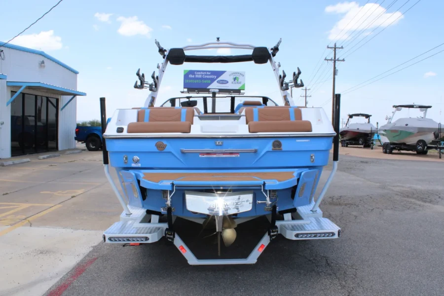 2026-malibu-wakesetter-23-lsv-142824-image7.webp