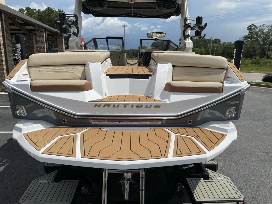 2027-nautique-g23-142843-image15