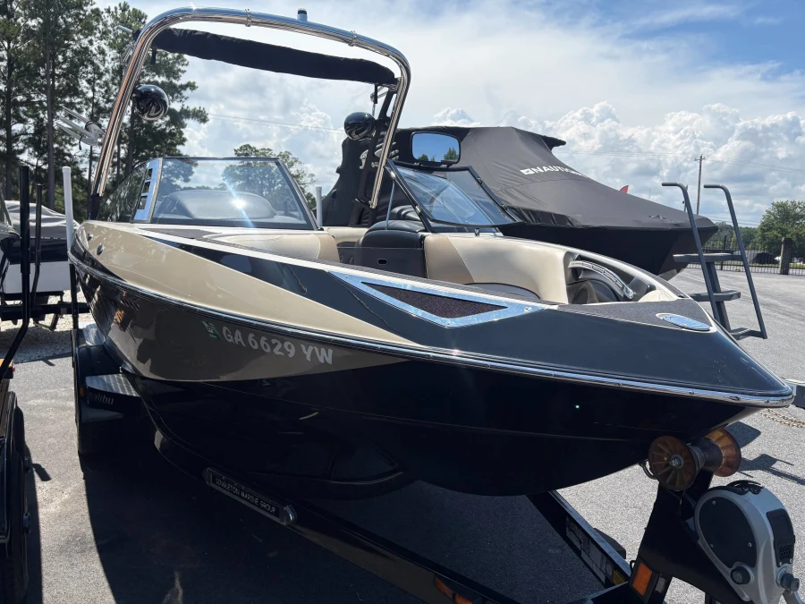 2011-malibu-wakesetter-23-lsv-142844-image2