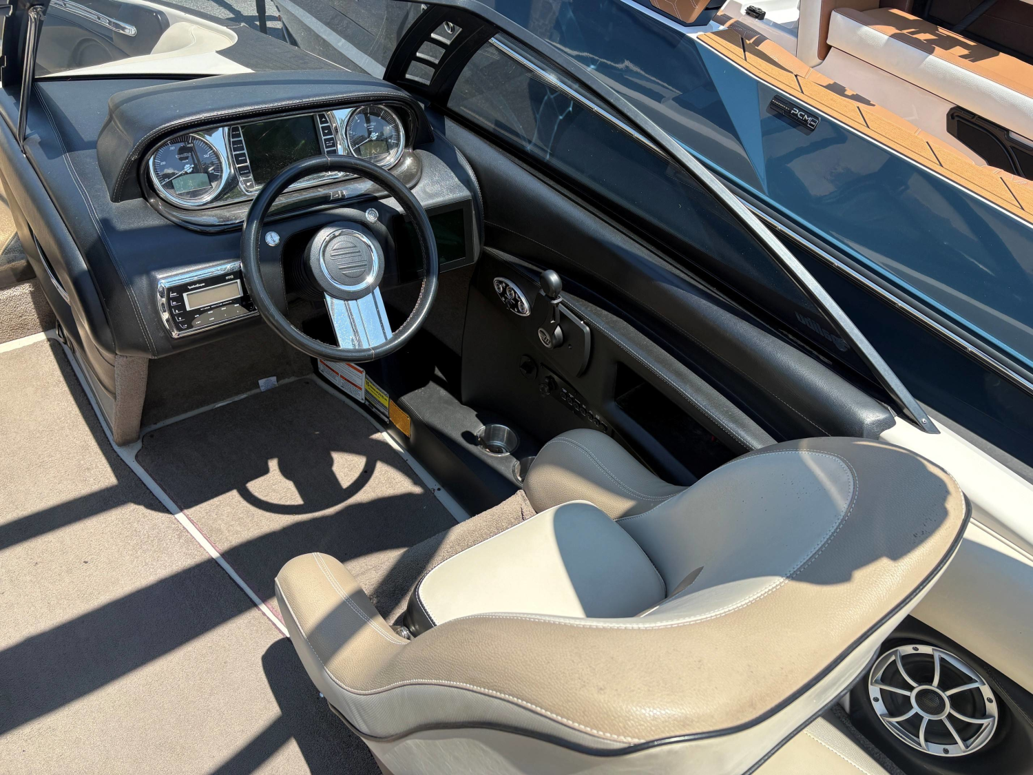 2011 Malibu 23 LSV
