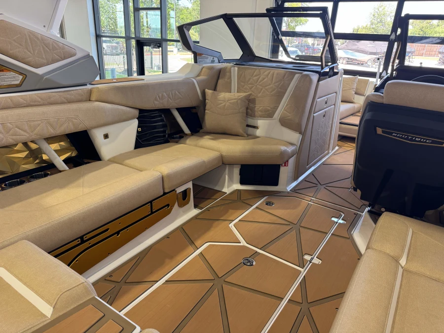 2027-nautique-g23-paragon-142853-image17