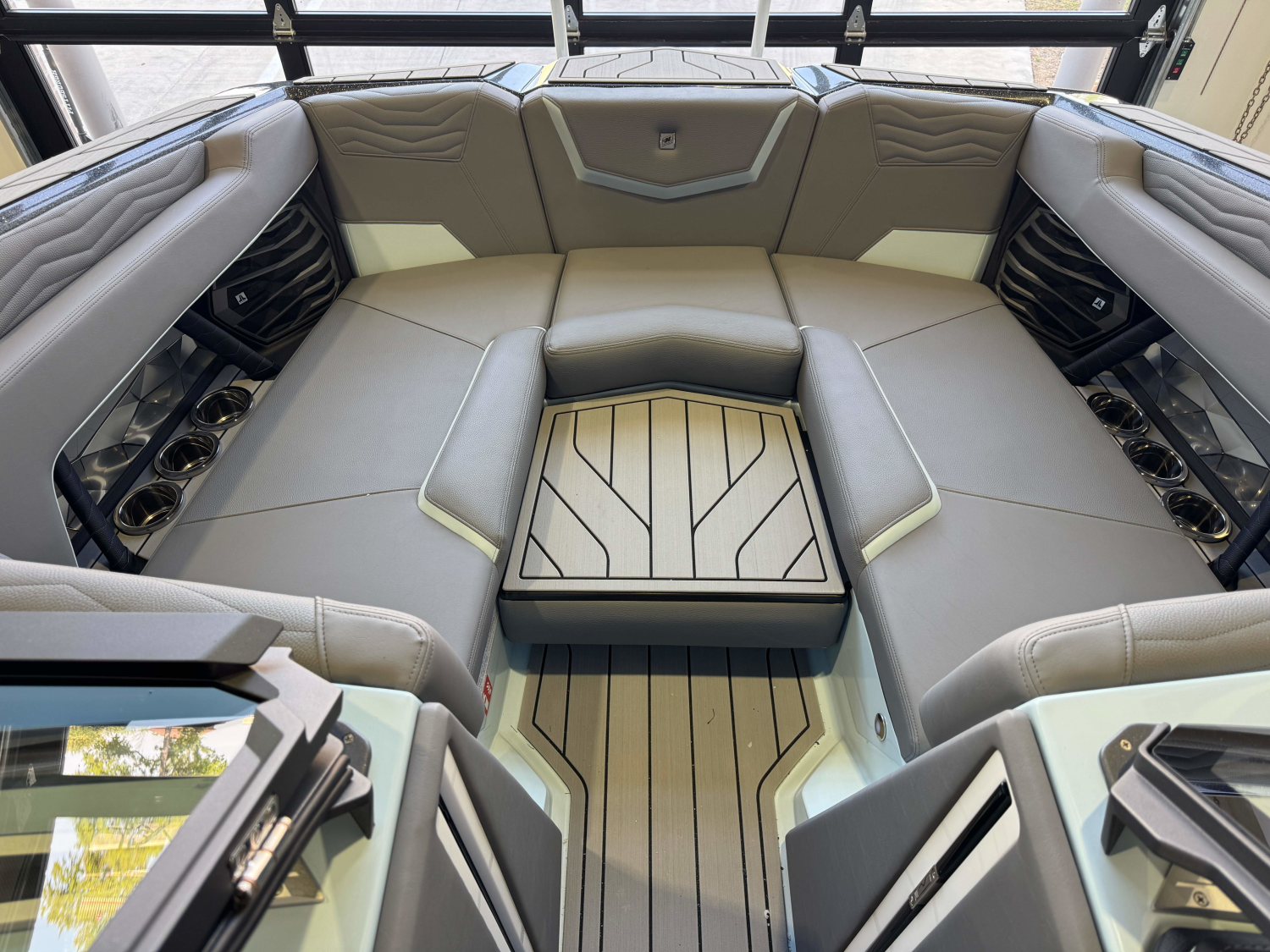 2027 Nautique Super Air Nautique G23