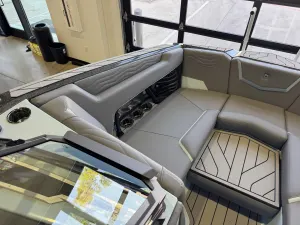 2027-nautique-g23-142854-image18