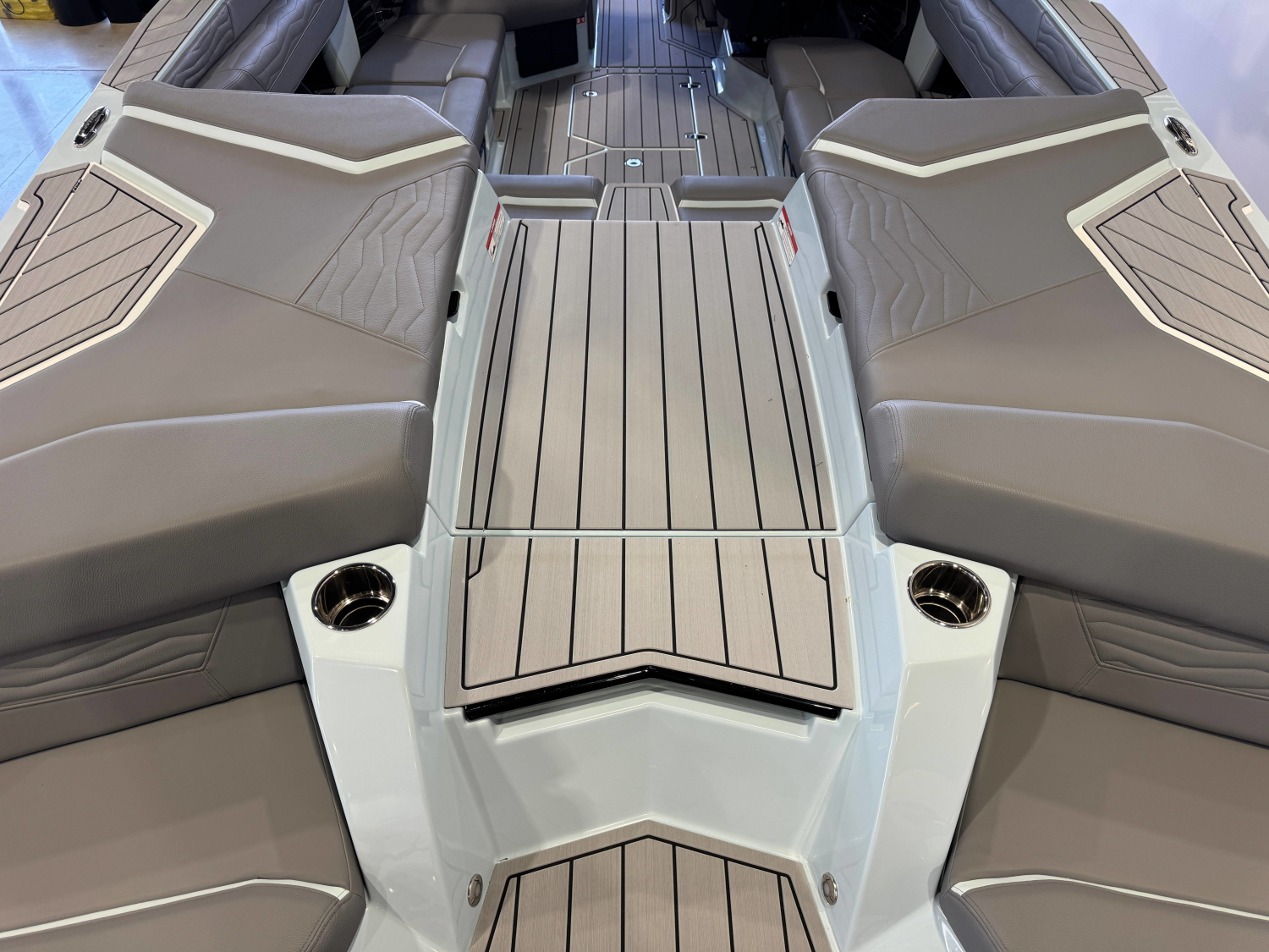2027 Nautique Super Air Nautique G23