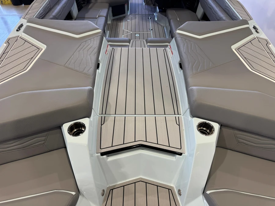 2027-nautique-g23-142854-image9