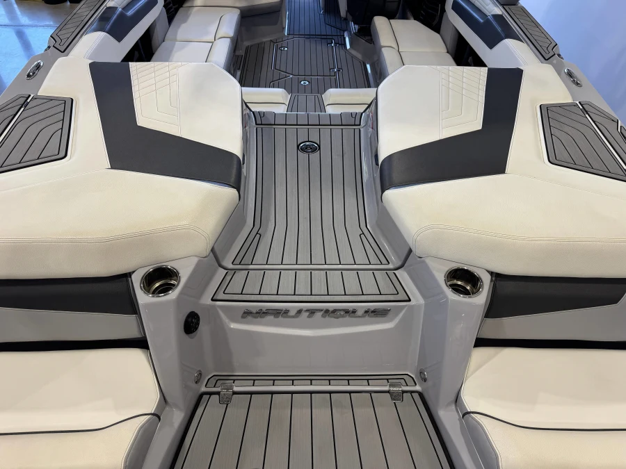 2024-nautique-g23-142855-image10