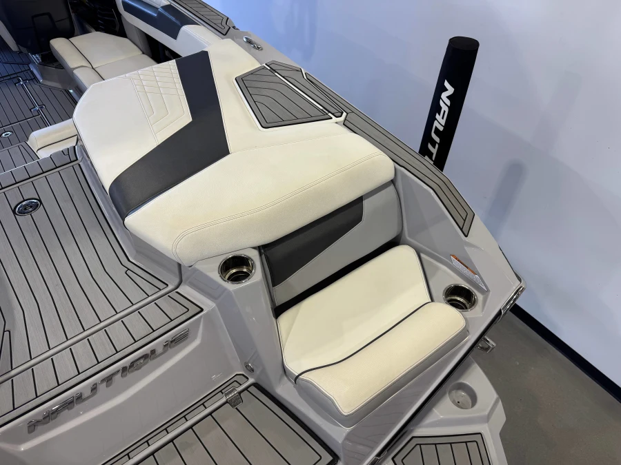 2024-nautique-g23-142855-image11
