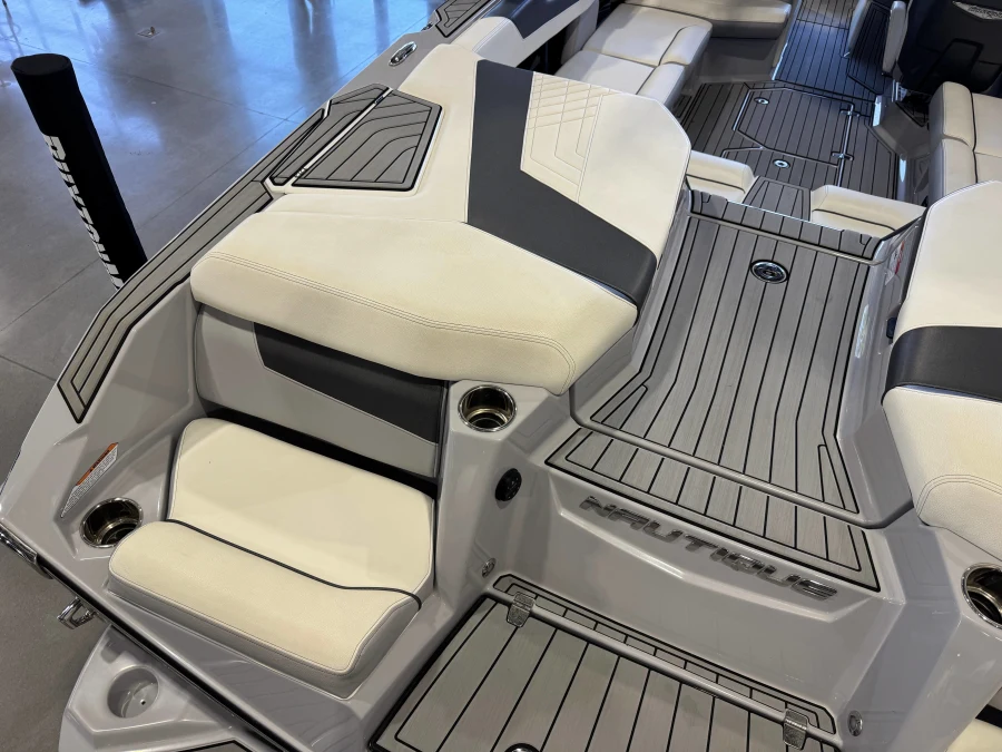 2024-nautique-g23-142855-image12