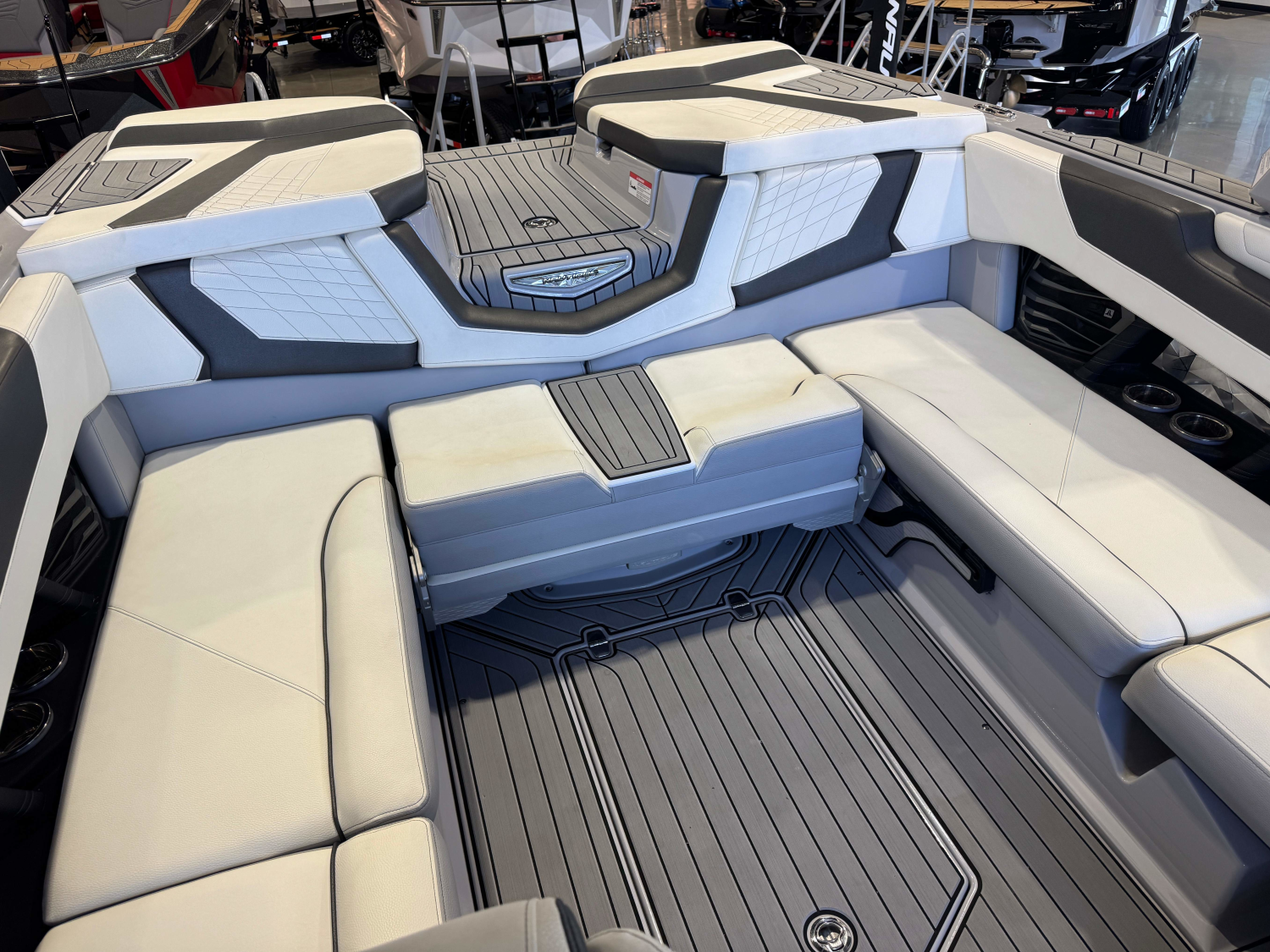2024 Nautique Super Air Nautique G23