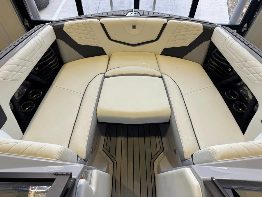 2024-nautique-g23-142855-image17