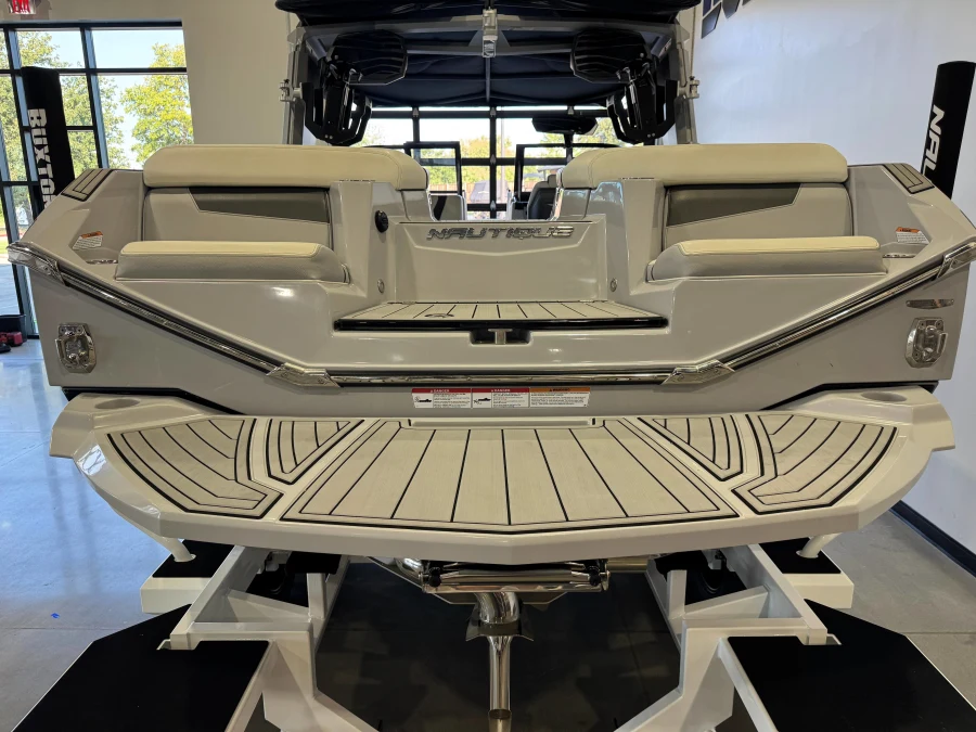 2024-nautique-g23-142855-image8