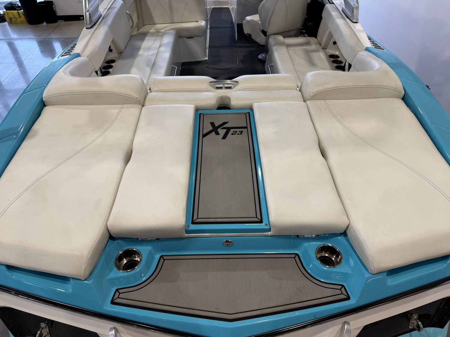 2019 MasterCraft XT23