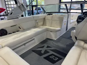 2019-mastercraft-xt23-142856-image14
