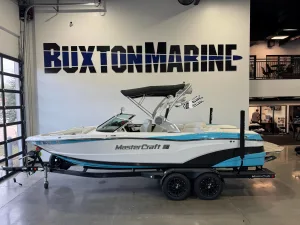 2019-mastercraft-xt23-142856-image1