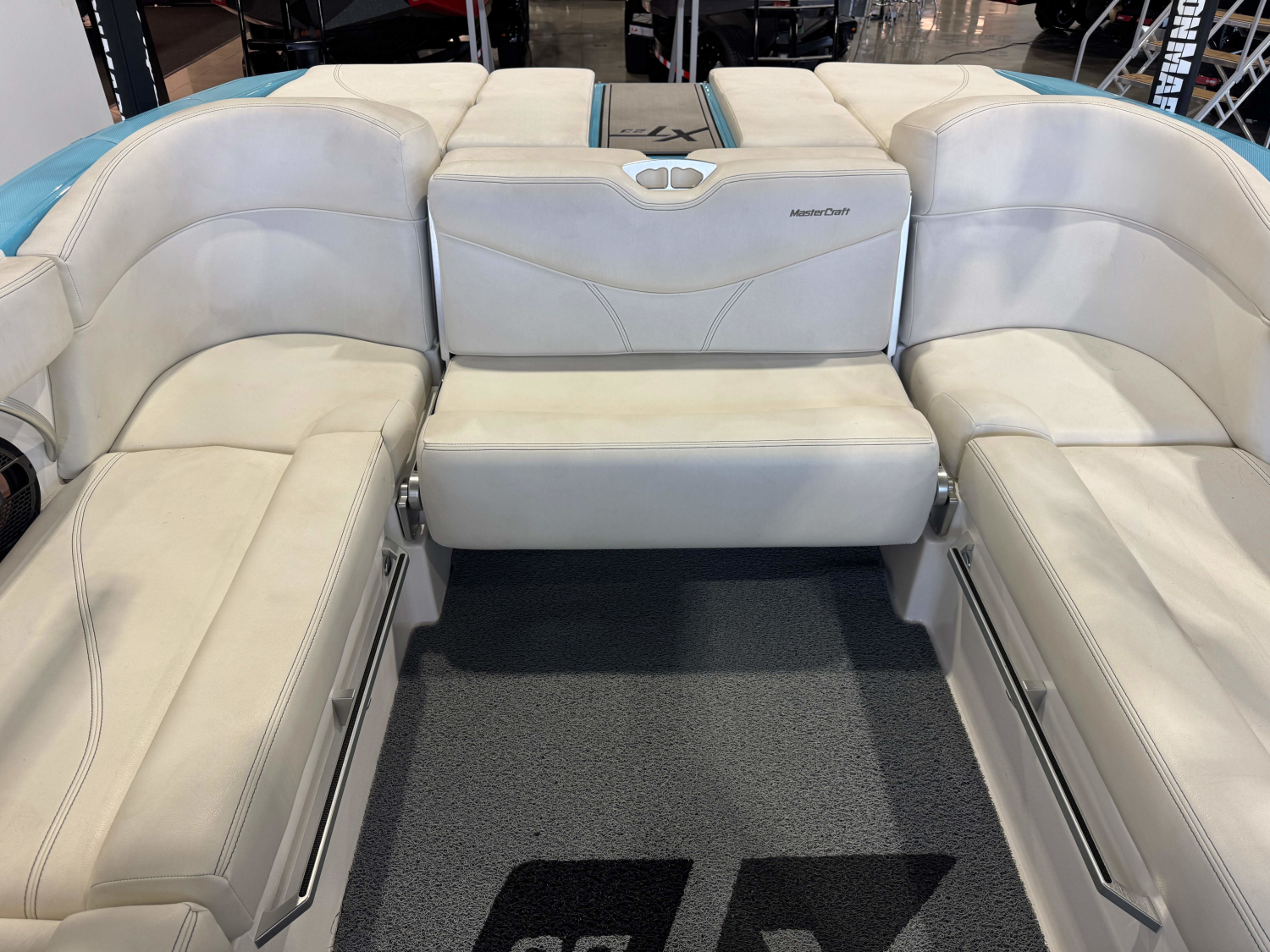 2019 MasterCraft XT23