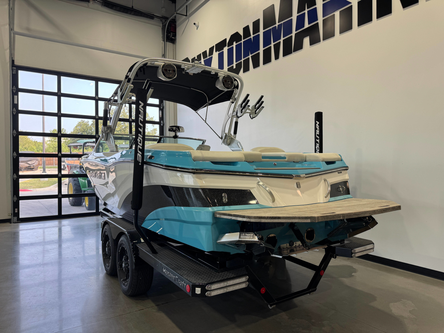 2019 MasterCraft XT23