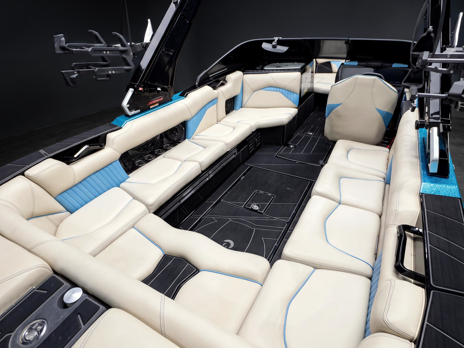 2023 Centurion Boats Fi25