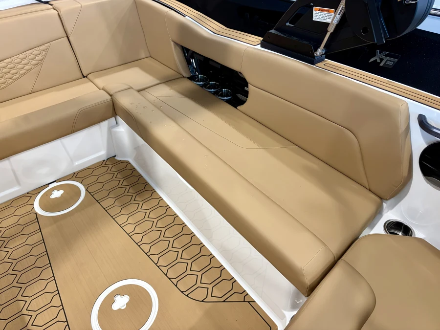 2027-mastercraft-nxt23-142868-image10