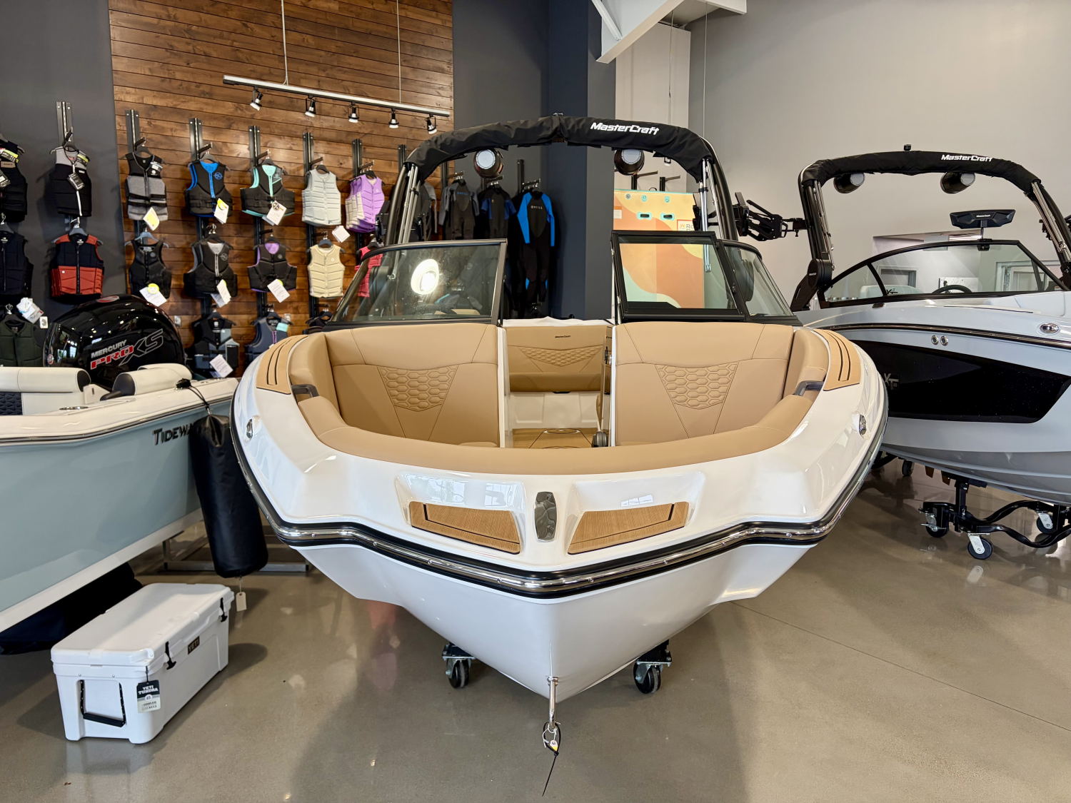 2027 MasterCraft NXT23