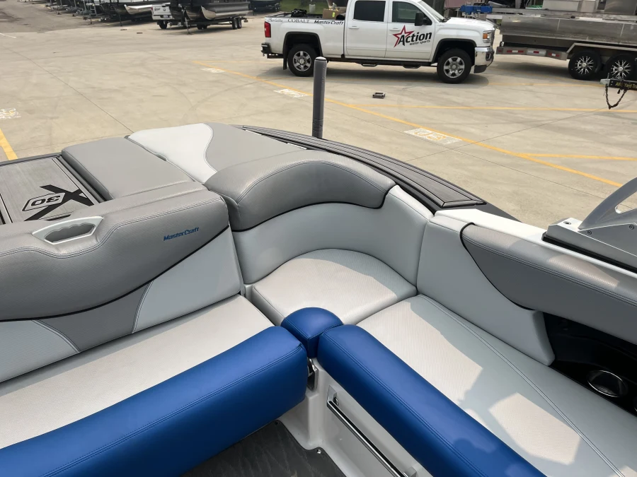 2016-mastercraft-x30-142872-image19