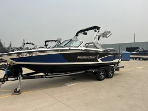 2016-mastercraft-x30-142872-image1