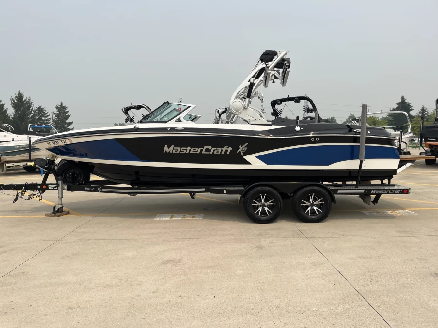 2016-mastercraft-x30-142872-image2
