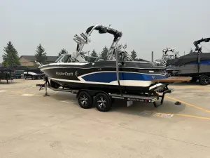 2016-mastercraft-x30-142872-image3