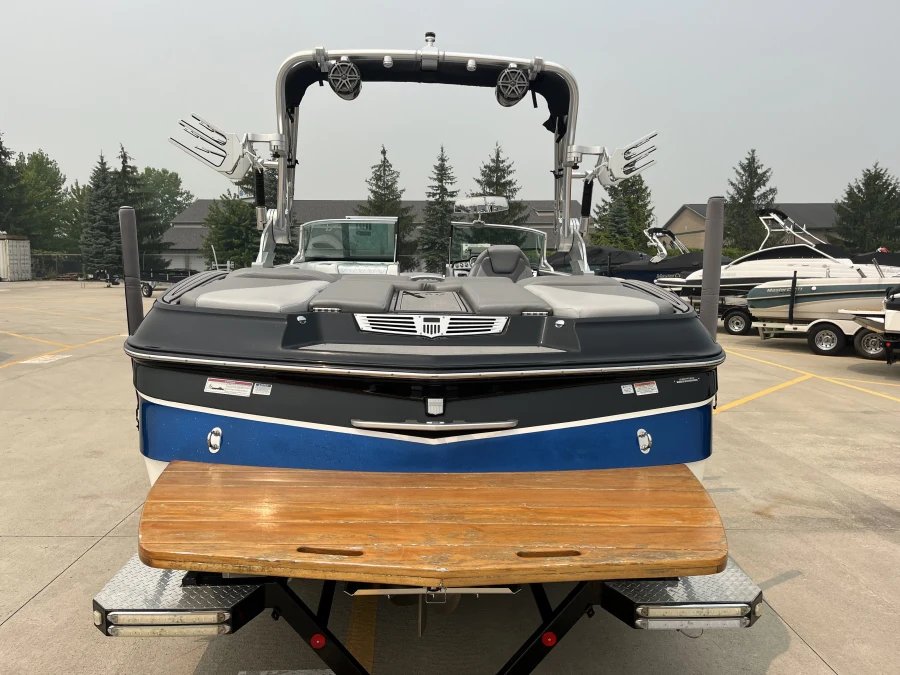 2016-mastercraft-x30-142872-image5