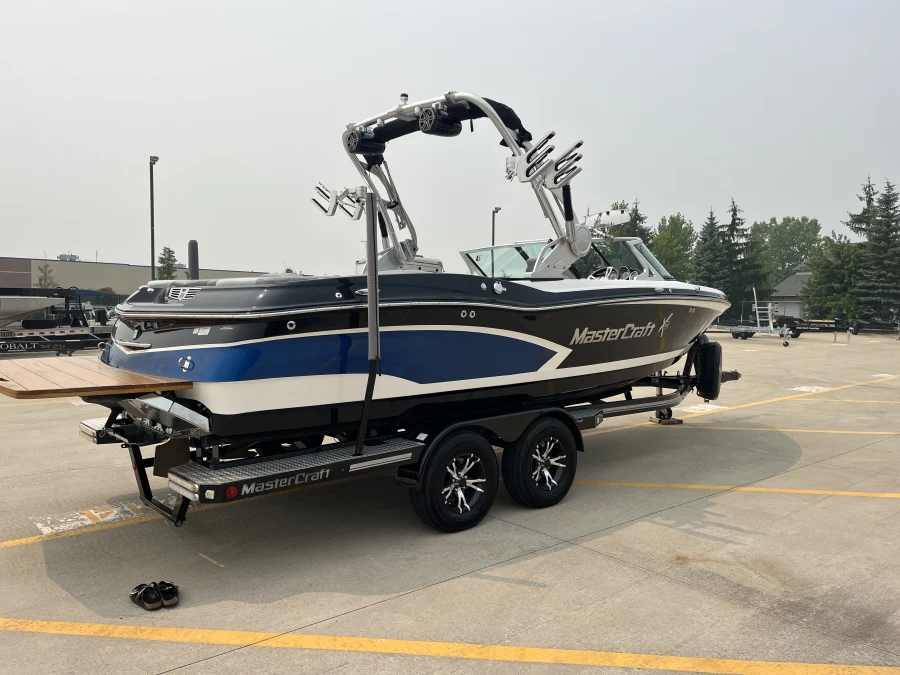 2016-mastercraft-x30-142872-image6