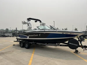 2016-mastercraft-x30-142872-image8