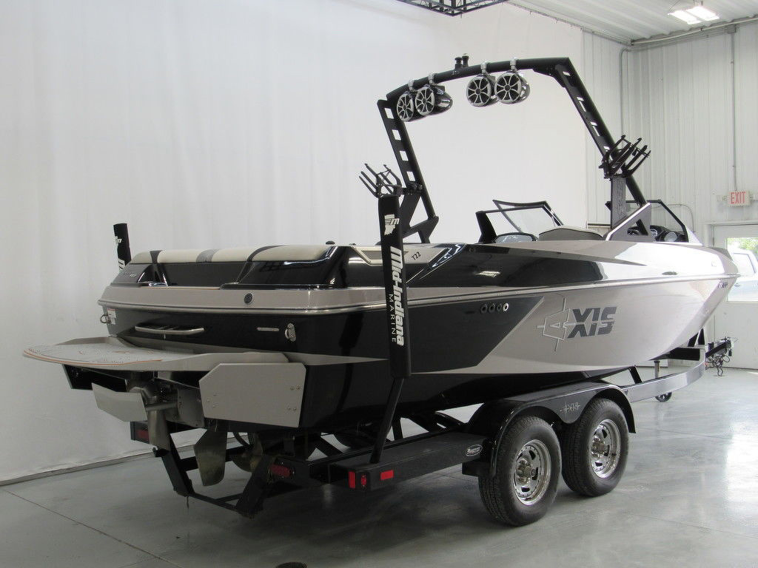 2015 Axis Wake Research T22