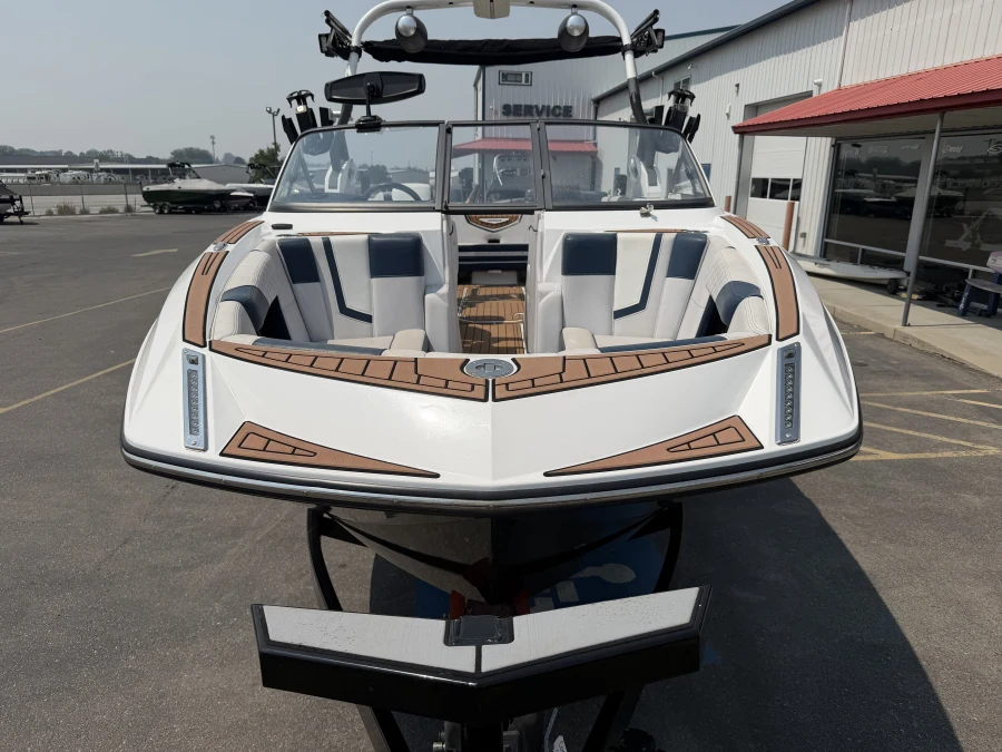 2018-nautique-g25-142880-image12