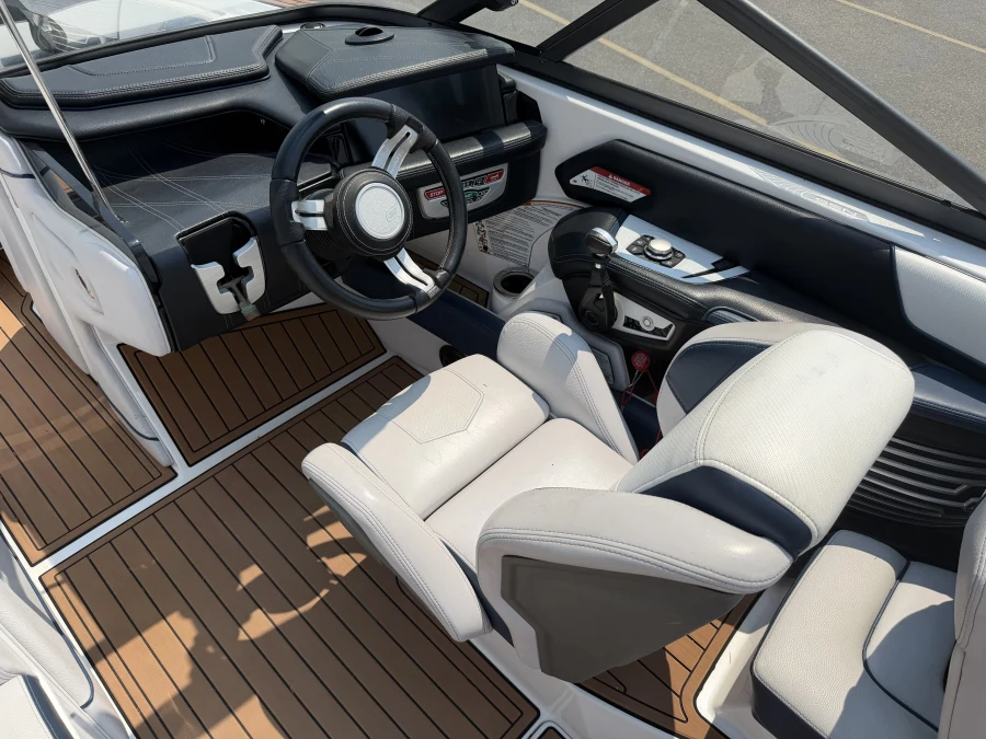 2018-nautique-g25-142880-image26
