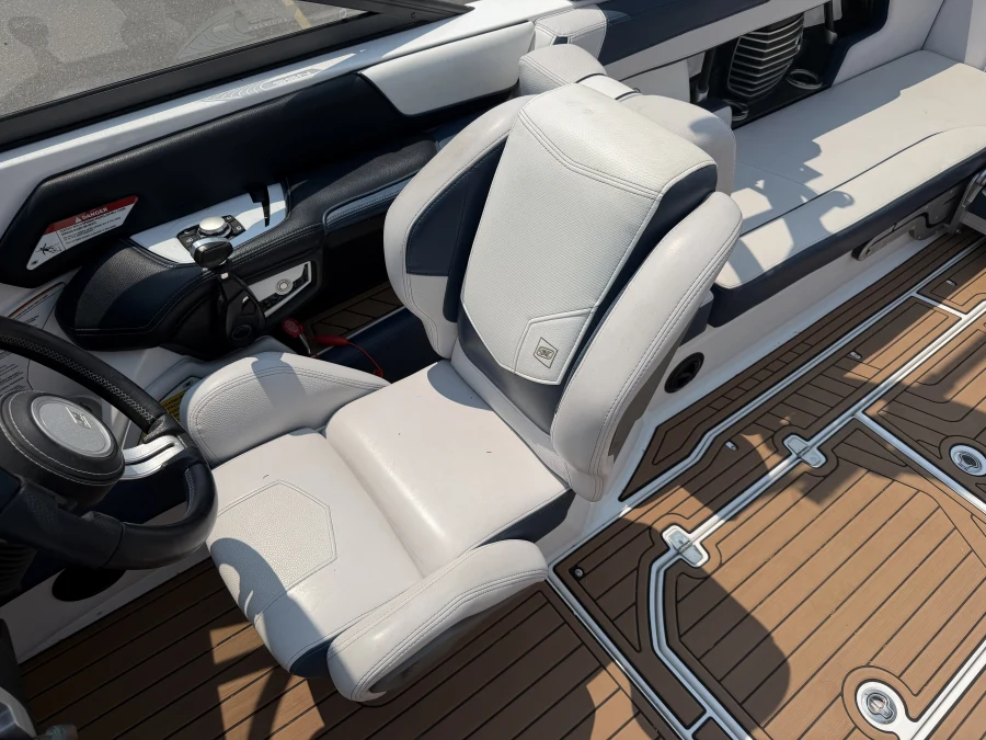 2018-nautique-g25-142880-image27