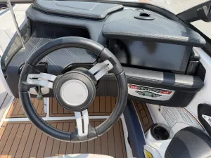 2018-nautique-g25-142880-image28