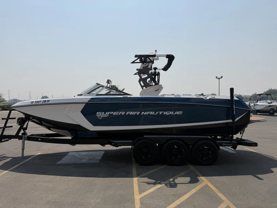 2018-nautique-g25-142880-image8
