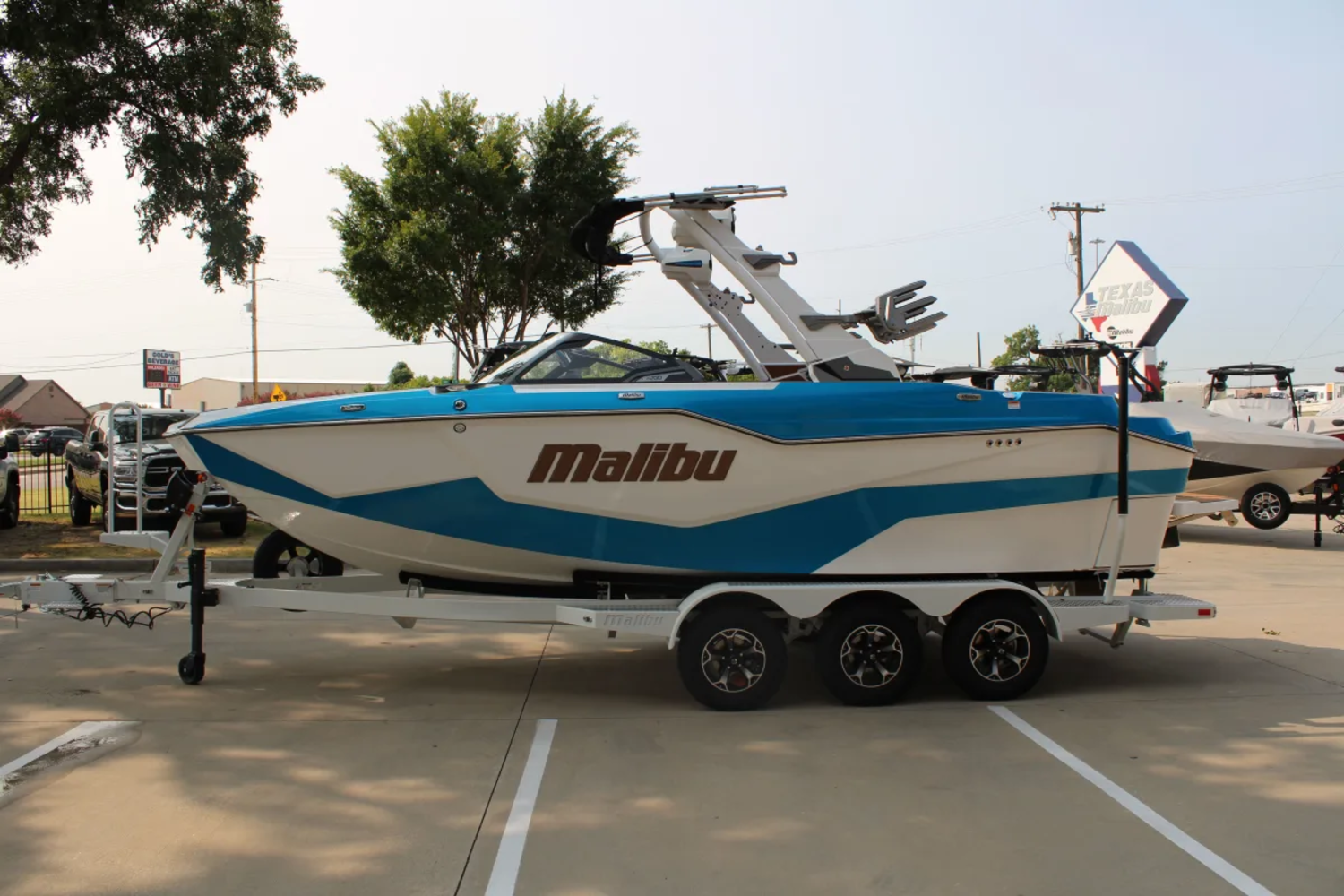 2026 Malibu M230