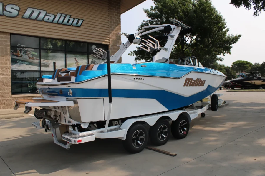 2026-malibu-m230-142910-image6.webp