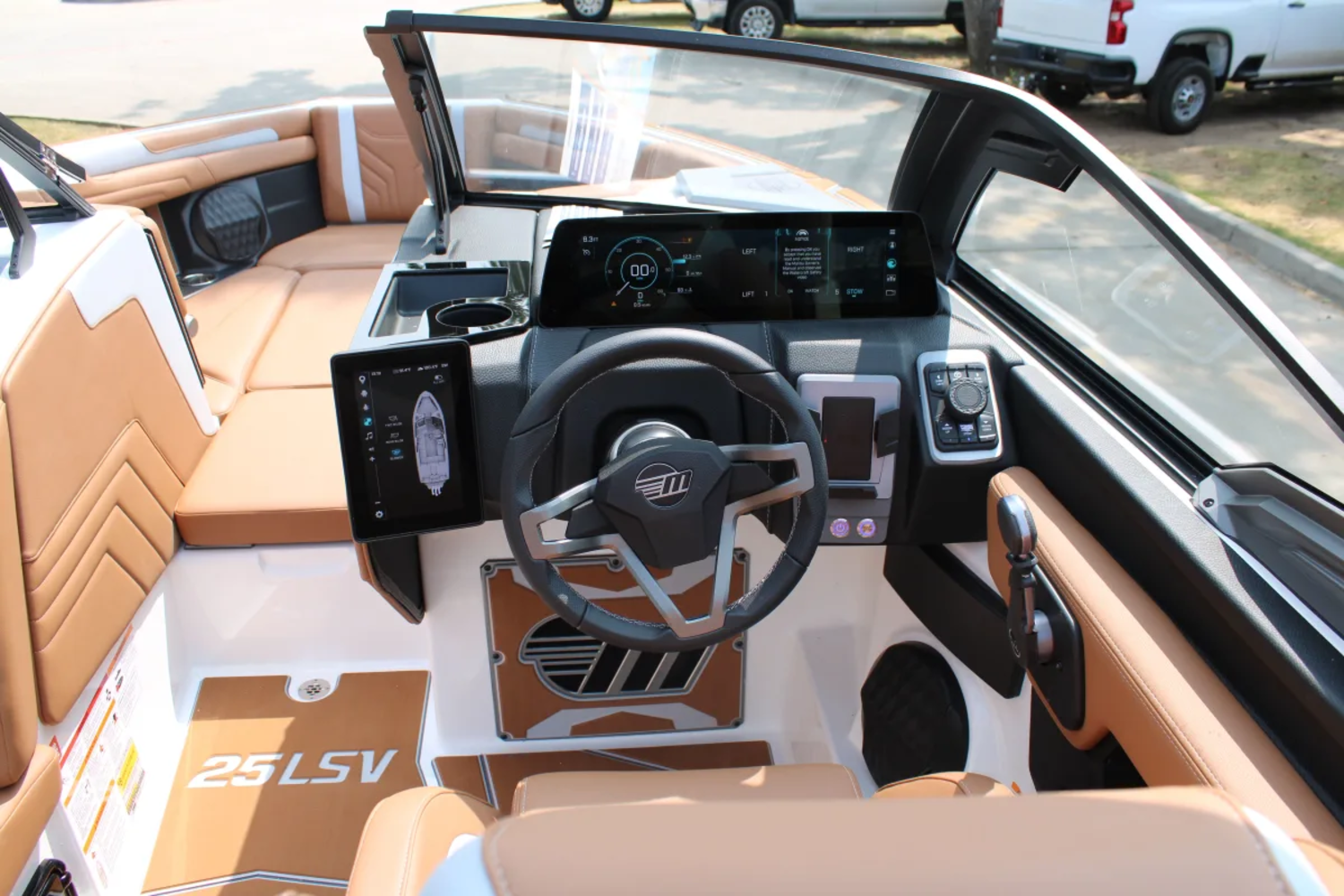 2026 Malibu 25 LSV