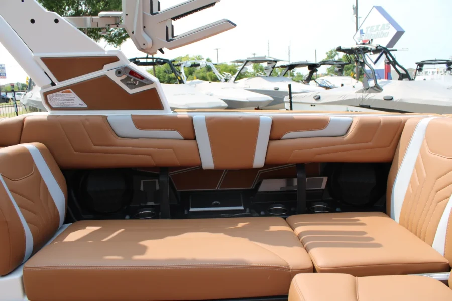 2026-malibu-wakesetter-25-lsv-142914-image17.webp