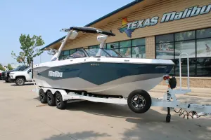 2026-malibu-wakesetter-25-lsv-142915-image1.webp