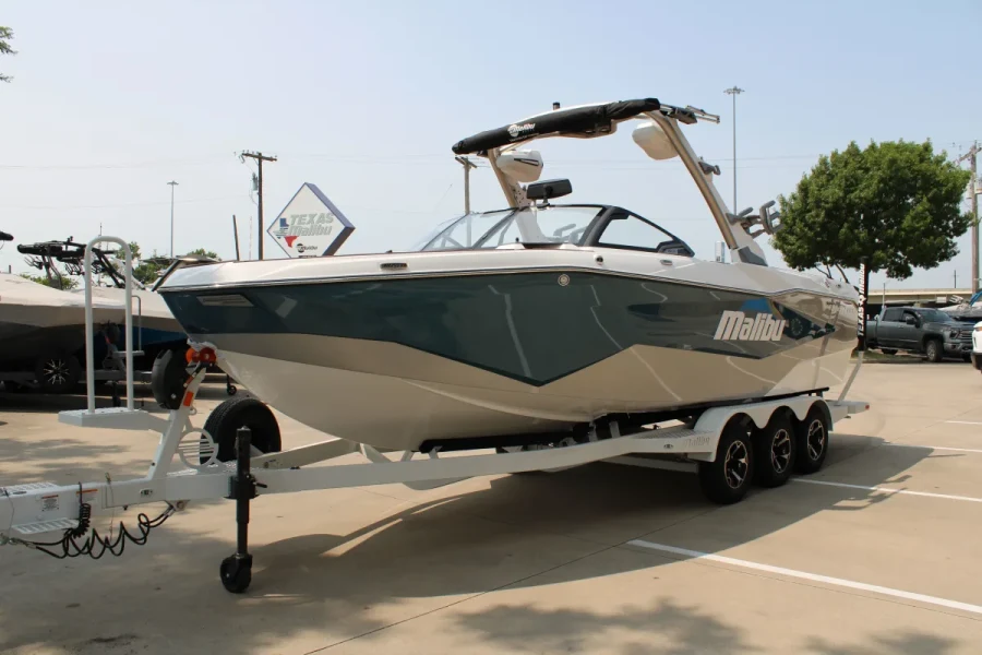 2026-malibu-wakesetter-25-lsv-142915-image3.webp