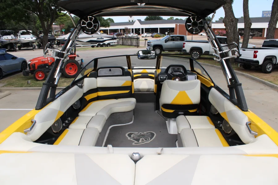 2014-malibu-wakesetter-23-lsv-142917-image11.webp