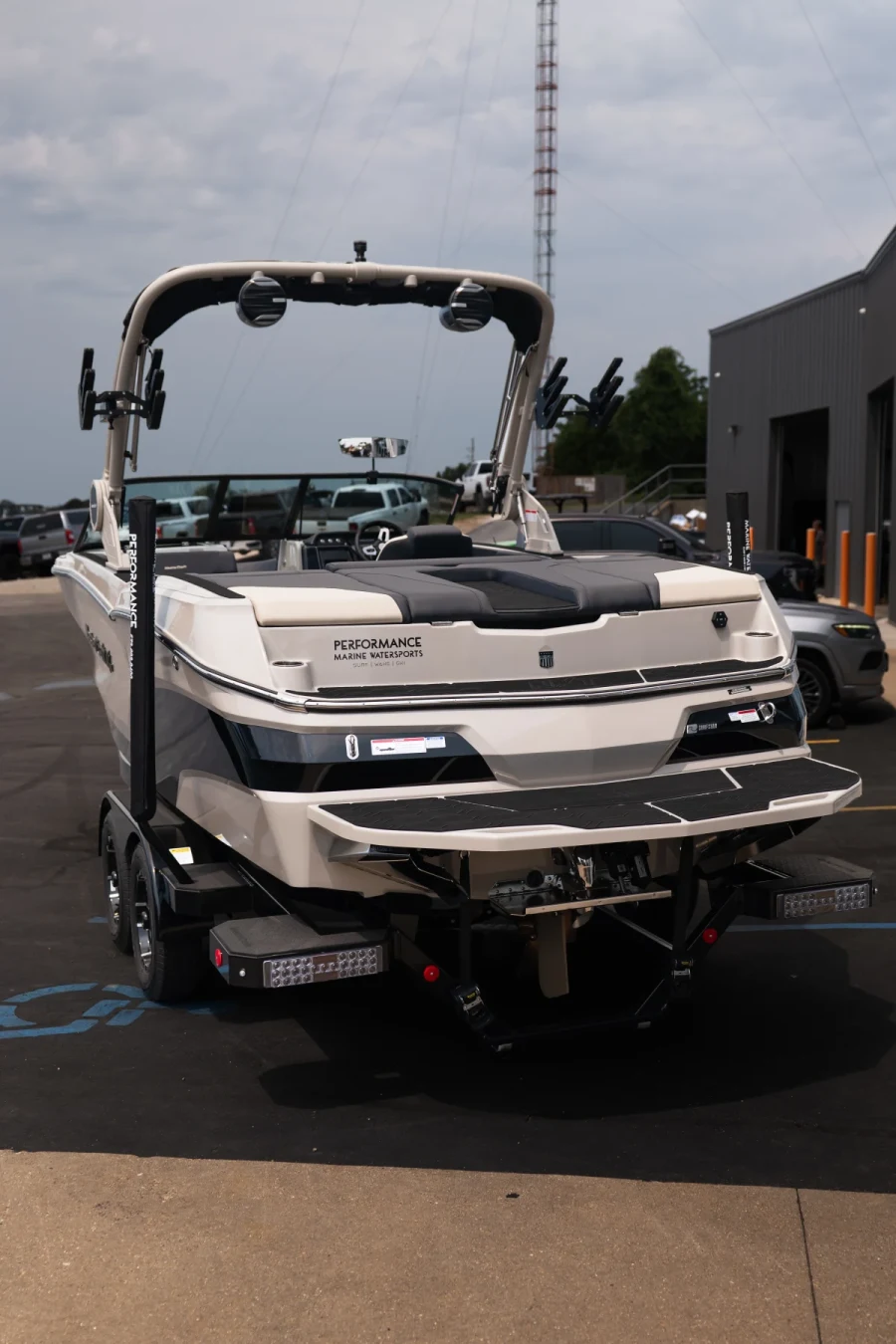 2027-mastercraft-nxt23-142940-image1.webp