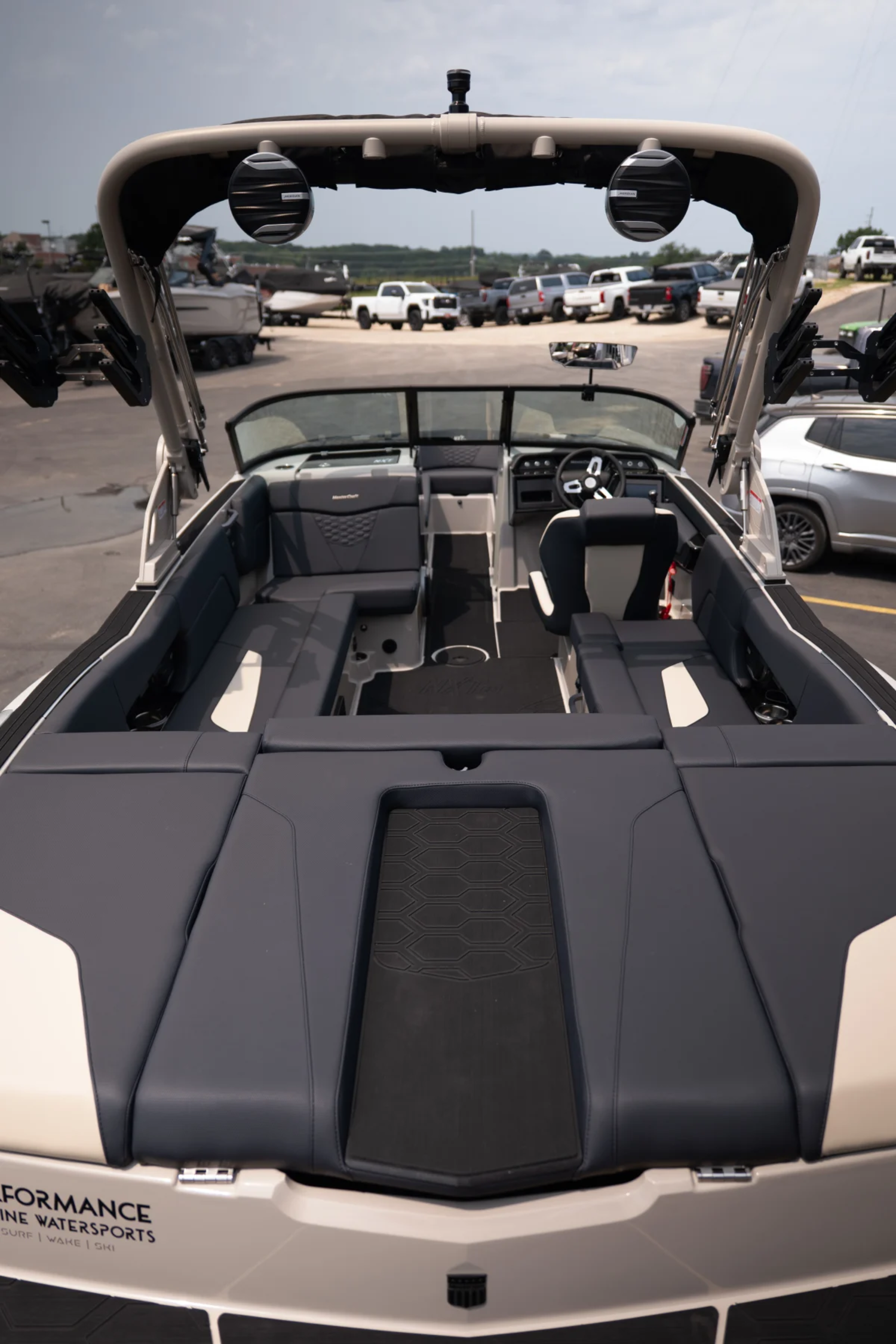 2027 MASTERCRAFT NXT23 