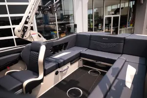 2027-mastercraft-nxt23-142940-image11.webp