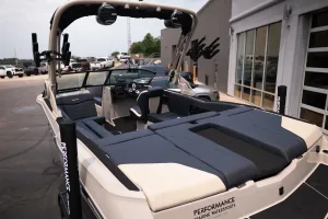 2027-mastercraft-nxt23-142940-image12.webp