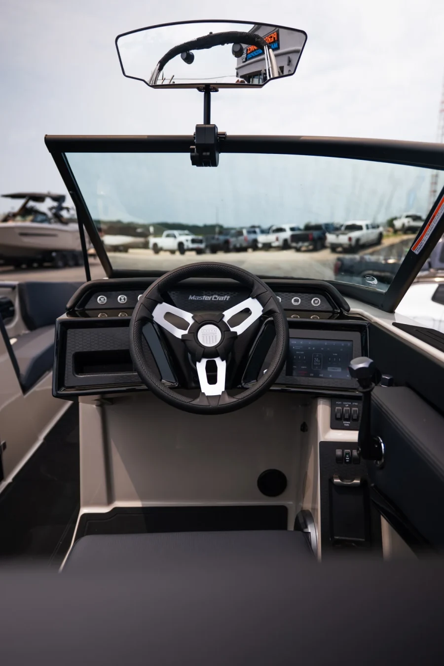 2027-mastercraft-nxt23-142940-image17.webp