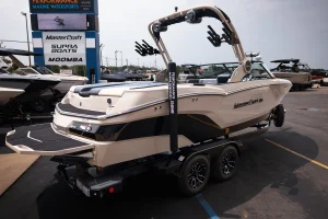 2027-mastercraft-nxt23-142940-image3.webp