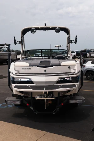 2027-mastercraft-nxt23-142940-image4.webp